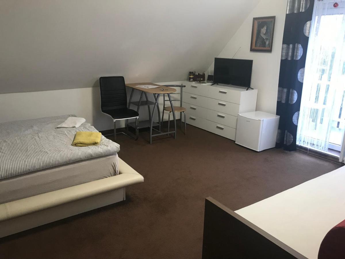 Homestay U Hanky Zdiby المظهر الخارجي الصورة