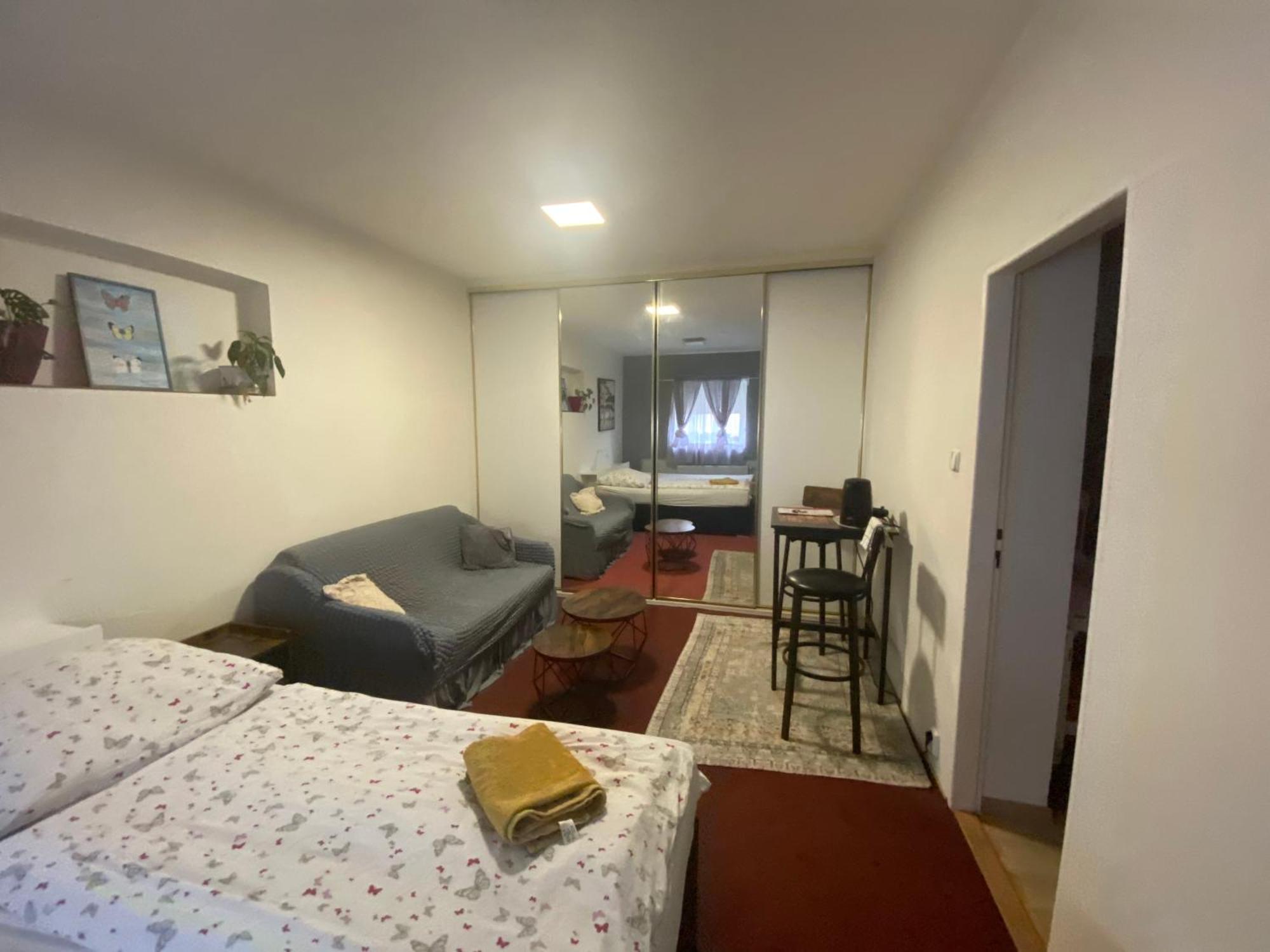Homestay U Hanky Zdiby المظهر الخارجي الصورة